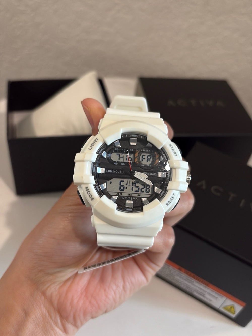 Activa Pixel X Invicta Digital Men's Watch - 50mm. White NWT - Picture 2 of 8